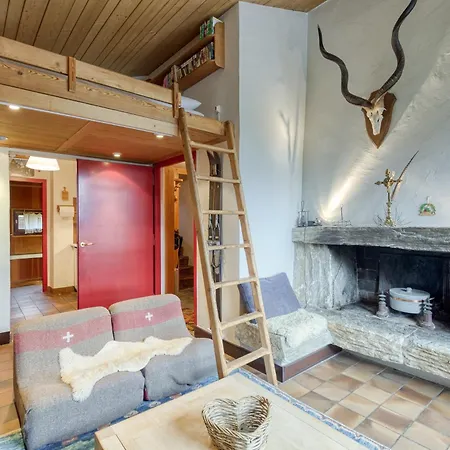 Apartament Apt Le Grenier Ski-In/Ski-Out Views, Sleeps 7 - Happy Rentals *